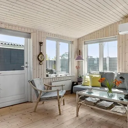 Unique Private Beach House * Otterup